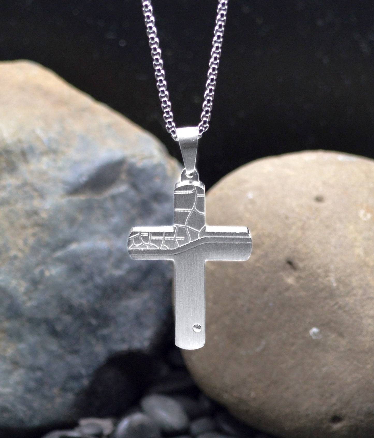 Necklace-Eden Merry-Cross-Cracked/Smooth