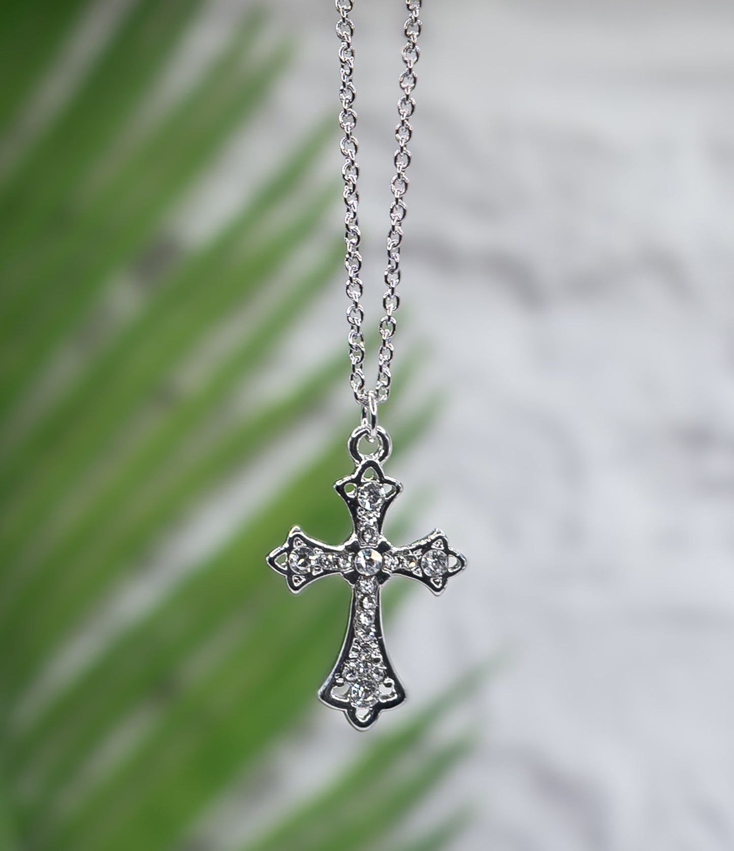 Necklace-Eden Merry-Cross-Crystals-Silver/Clear