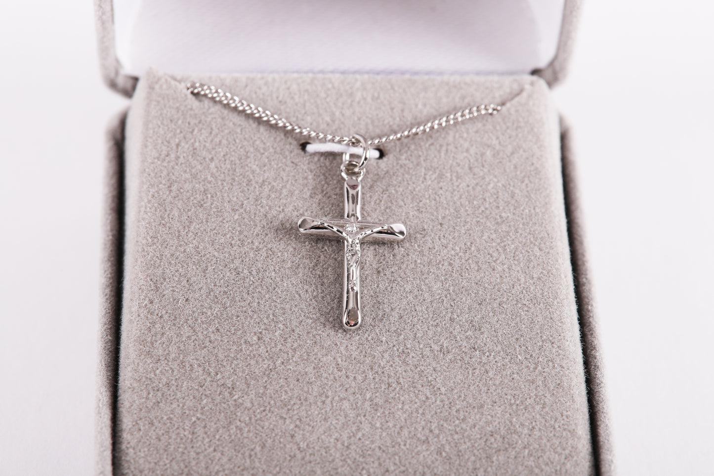 Necklace-Sterling Silver-Crucifix (18")