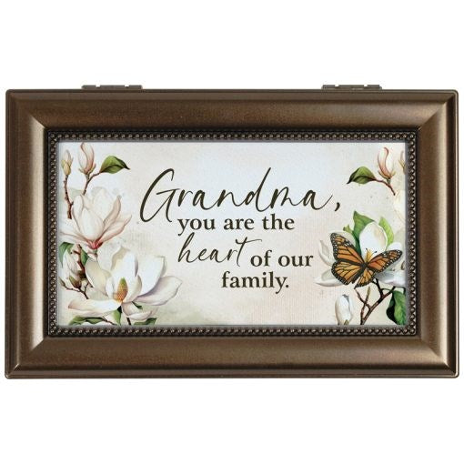 Music Box-Grandma  You Are The Heart/Everything Is Beautiful (6" x 4" x 2.5") (#19233)